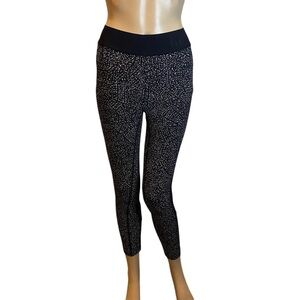 Lululemon Box it Out Tight Ankle Leggings Athletic Workout Boxing Black White 4